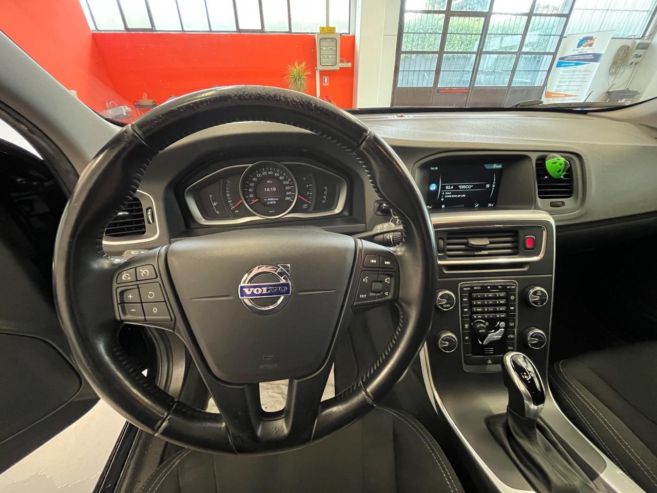 Volvo V60 D2 Geartronic Kinetic