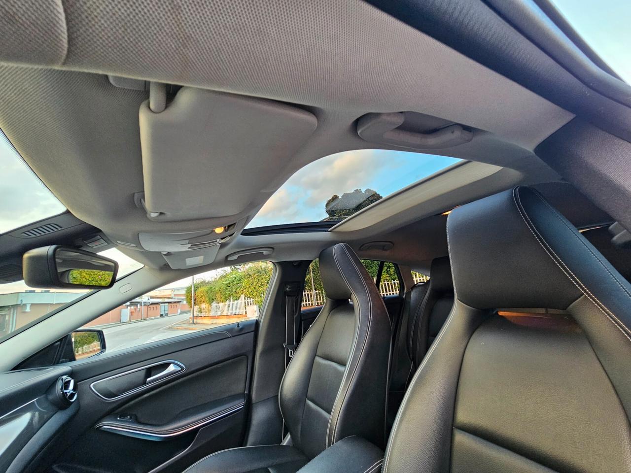 Mercedes-benz CLA 220 4MATIC PAK AMG TETTO