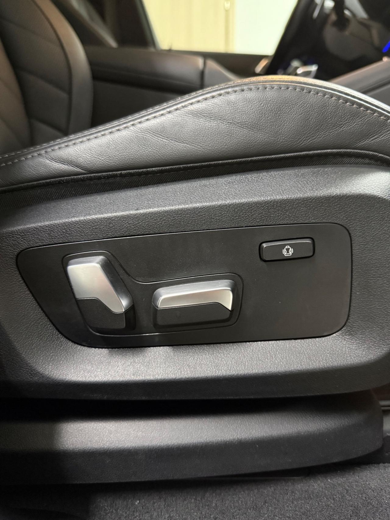 Bmw X6M sport xdrive40d TETTO IVA UNICOPRO