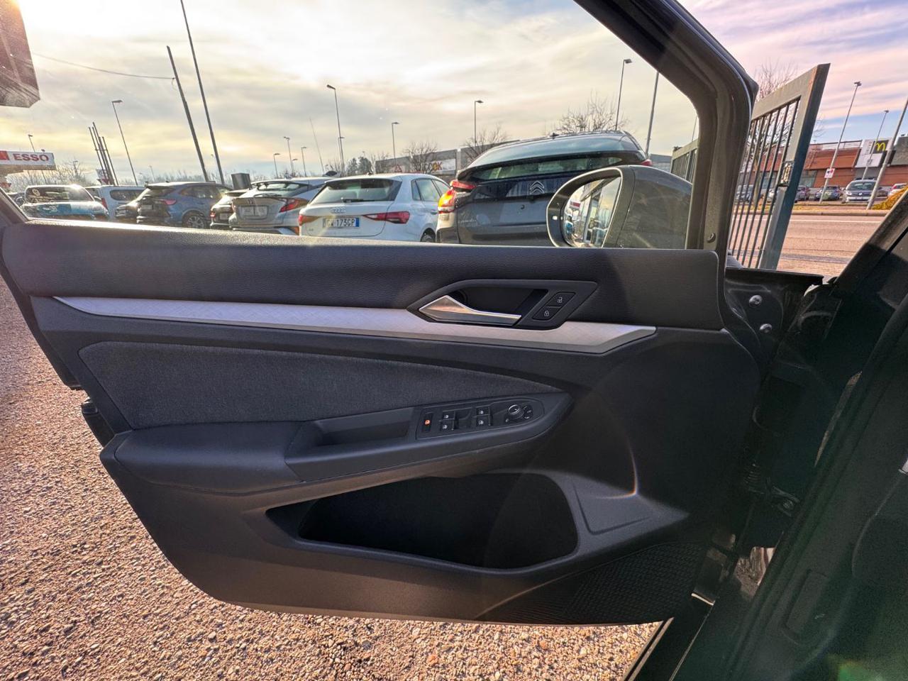 Volkswagen Golf 2.0 tdi Life 115cv dsg