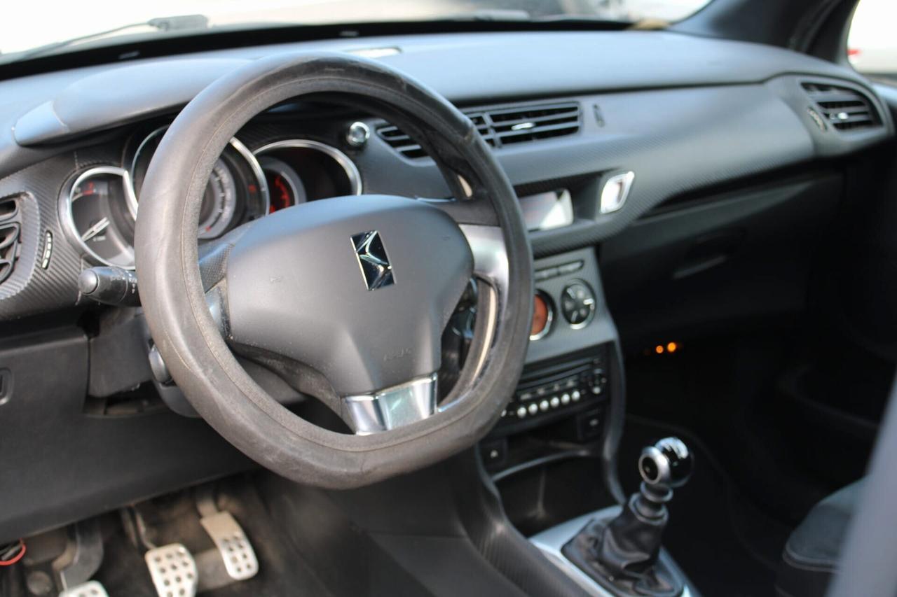 Ds DS3 3 1.6 THP 155 Just Black