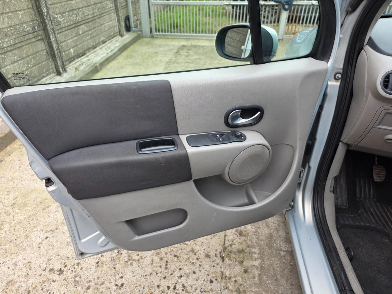 Renault Modus 1.5 dCi 70CV Luxe Privilège