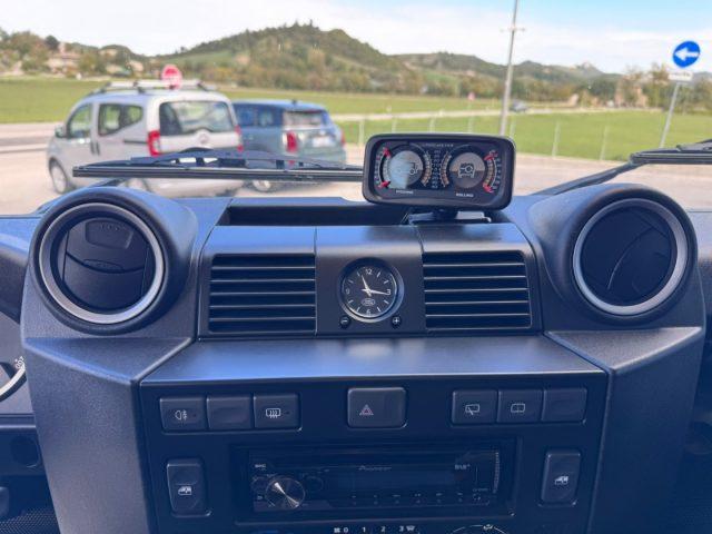 LAND ROVER Defender 90 2.4 TD4 Station Wagon SE ITALIANO VETTURA