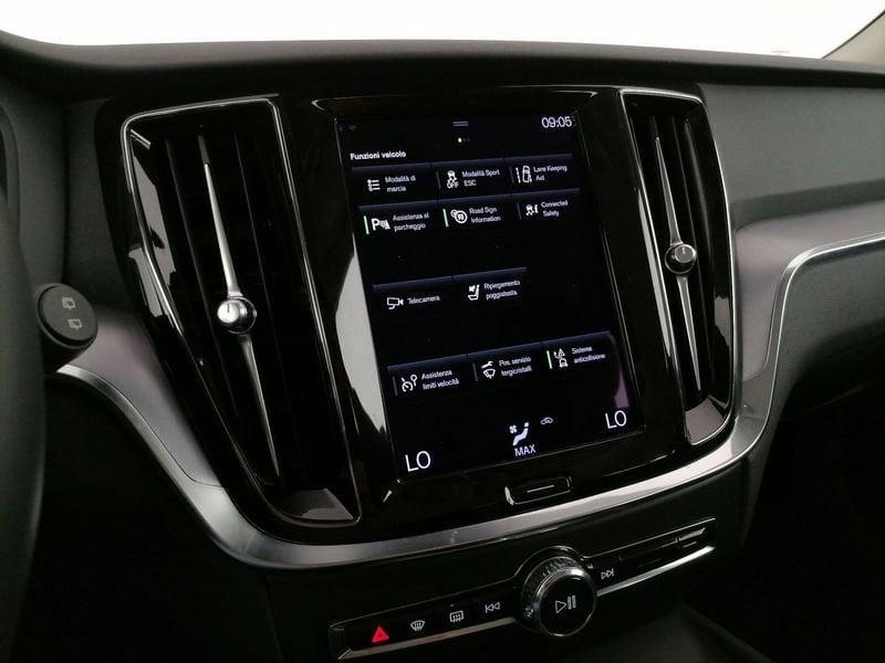 Volvo V60 2.0 b3 Momentum Business Pro auto 8m my21