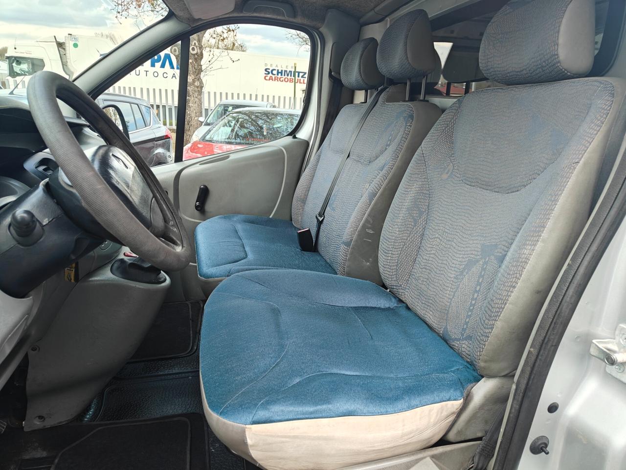 Renault Trafic 1.9 dCi/100CV PC-TN Furg.