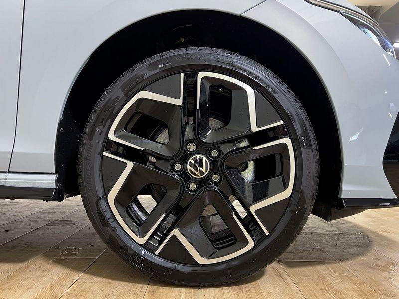 Volkswagen Golf Golf 1.5 etsi R-Line Plus 150cv dsg