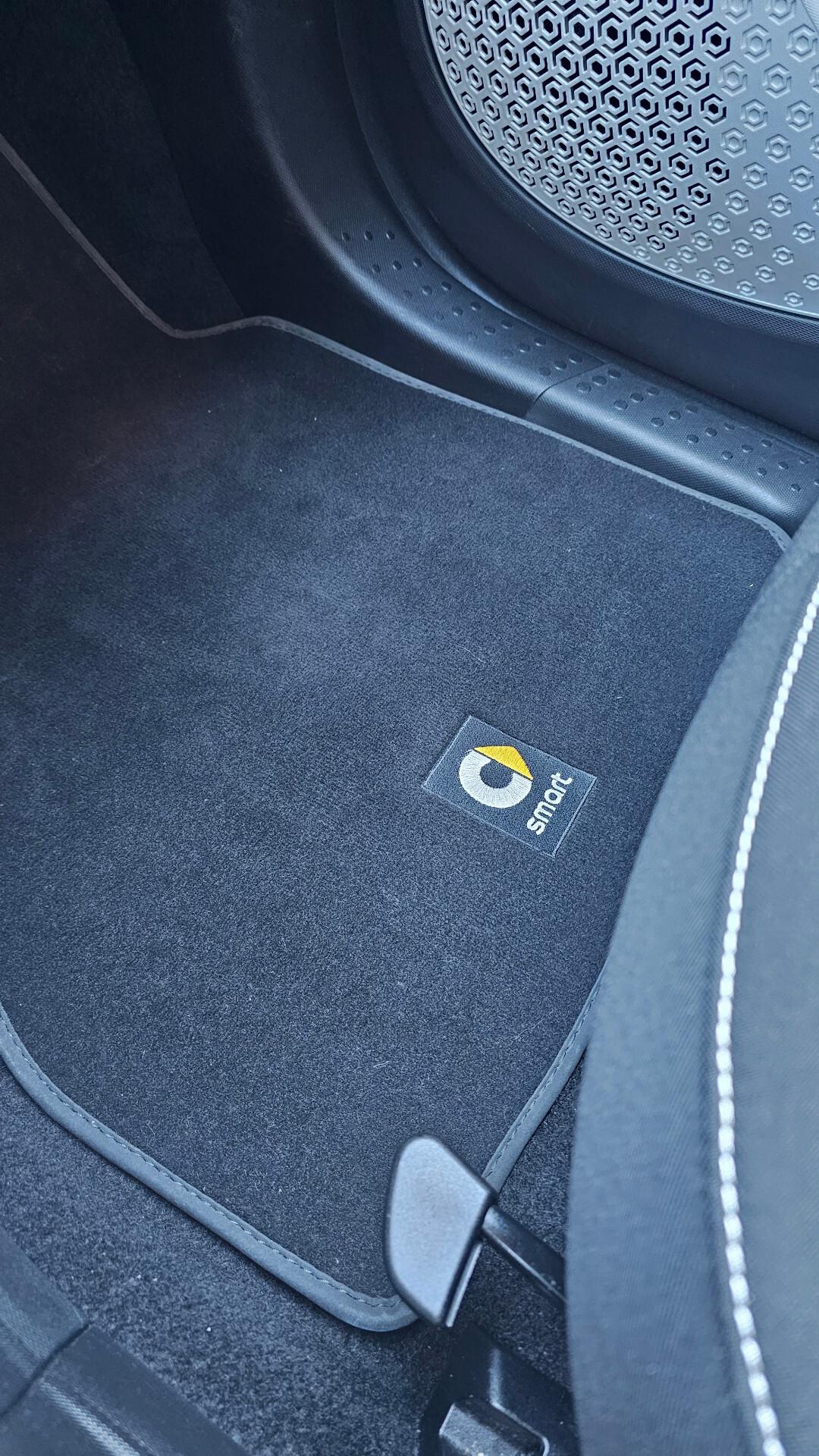 Smart Forfour 70 1.0 twinamic Passion NAV RETROCAM SENSORI CARVERTICAL OK