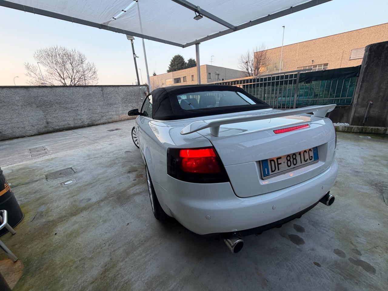 AUDI A4 S-LINE CABRIO 2.0 TDI 6MARCE MANUALE