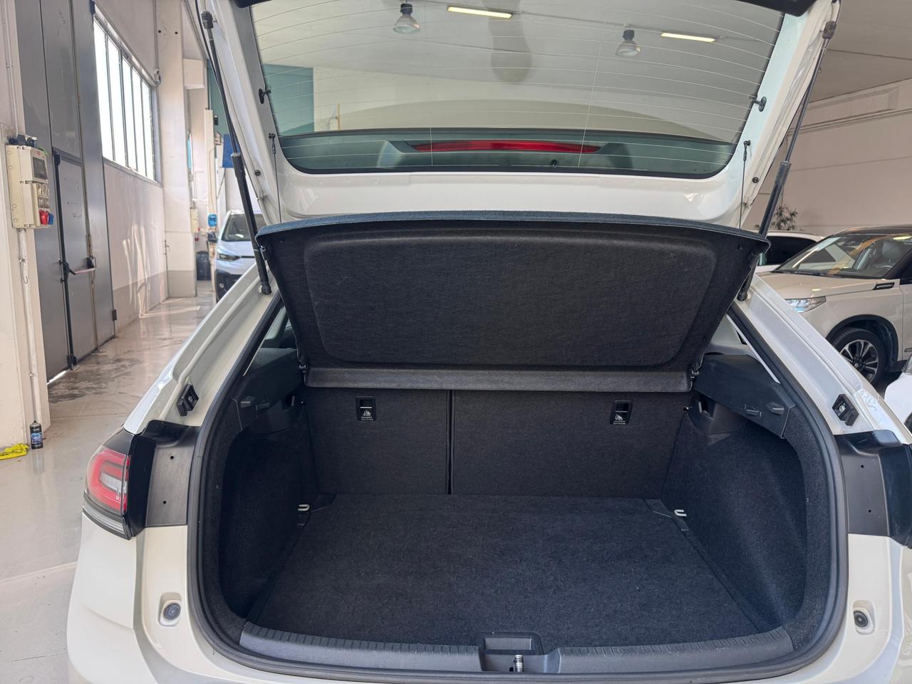 Volkswagen Taigo 1.0 tsi Life 110cv DSG CARPLAY