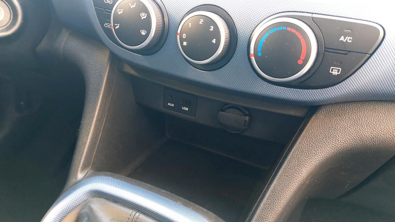 Hyundai i10 1.0 MPI Sound Edition