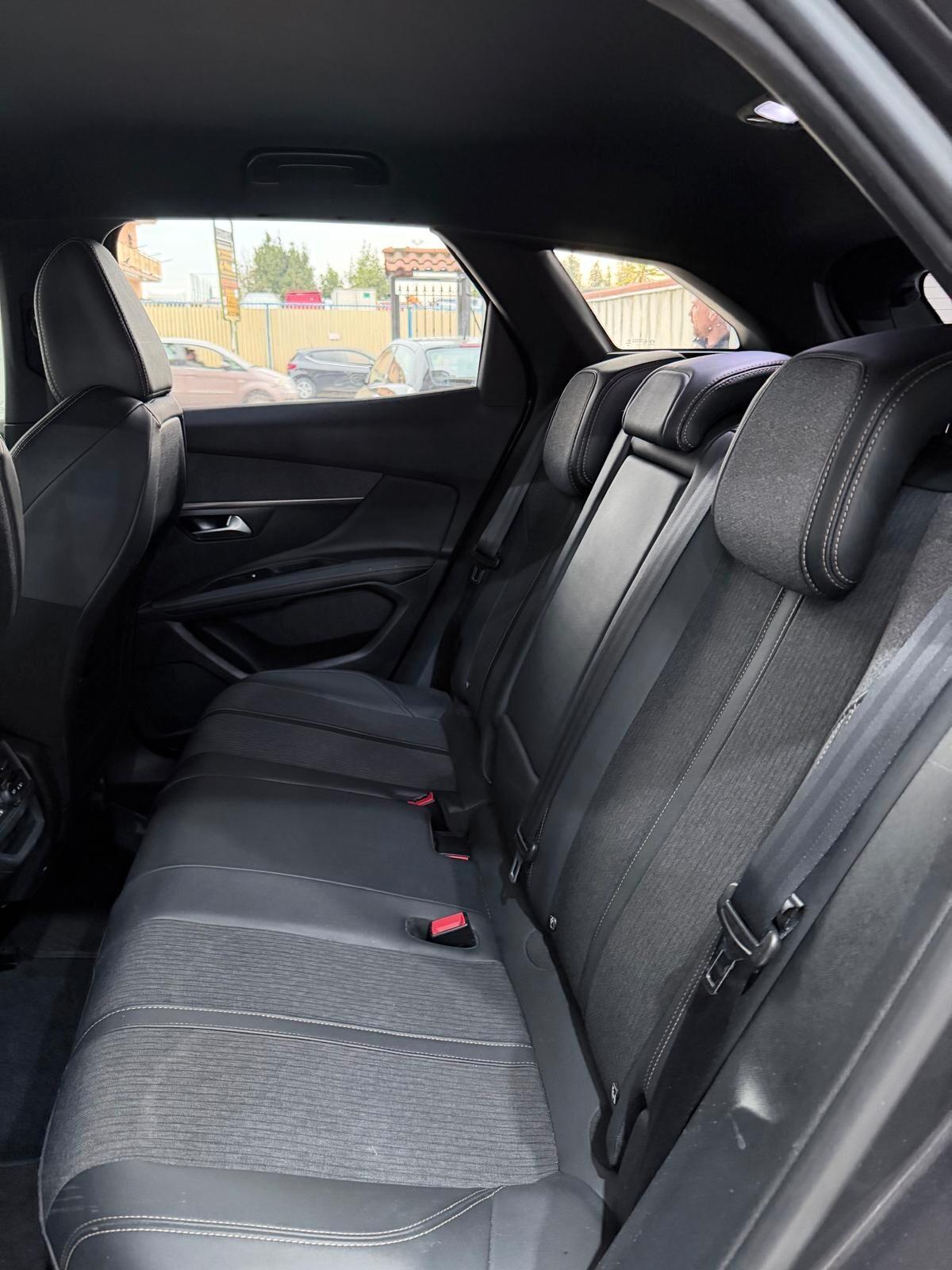 Peugeot 3008 BlueHDi 130 S&S EAT8 GT LINE Pack