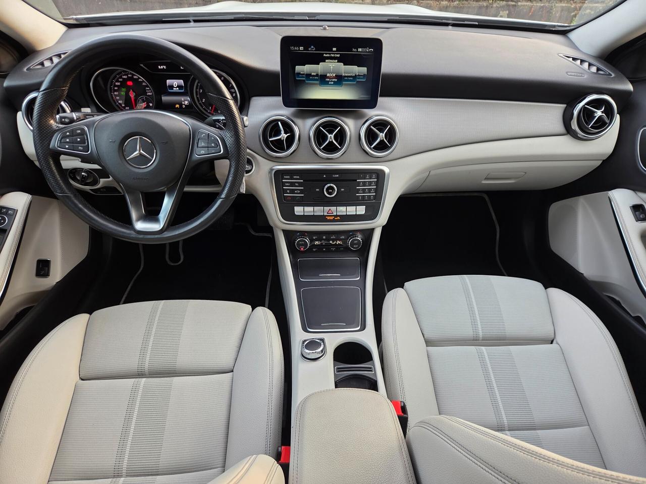 Mercedes-benz GLA 180 Automatic Sport