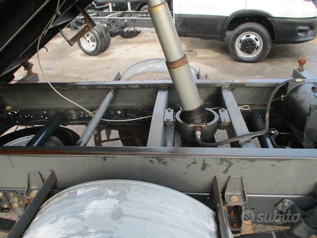 Iveco Daily 35C11 2.3 110 E4 RIBALTABILE TRILATERA