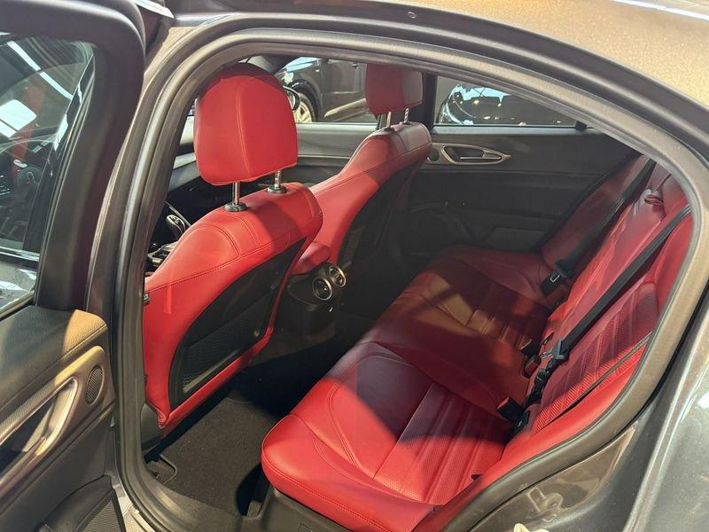 Alfa Romeo Giulia Giulia 2.0 Turbo 280 CV AT8 AWD Q4 Veloce
