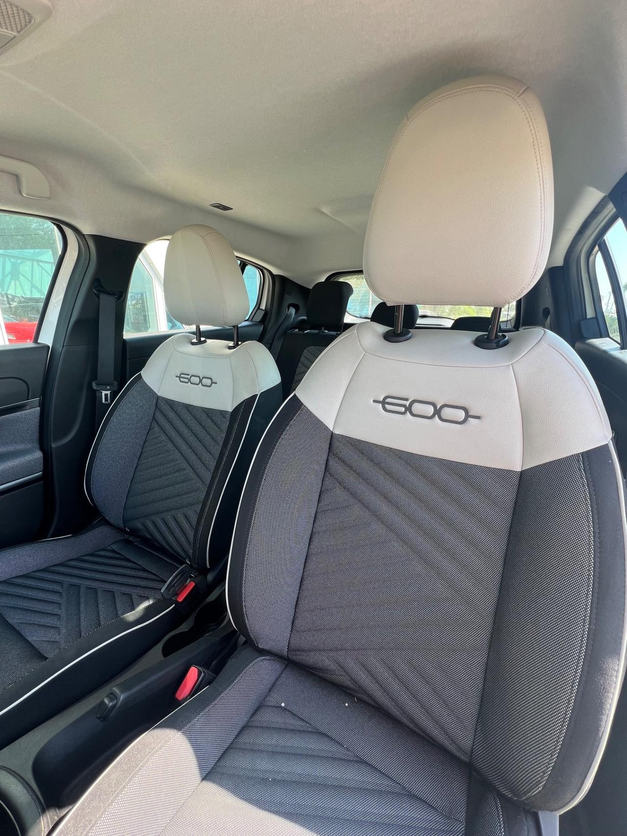 Fiat 600 Hybrid 100 CV DCT MHEV La Prima