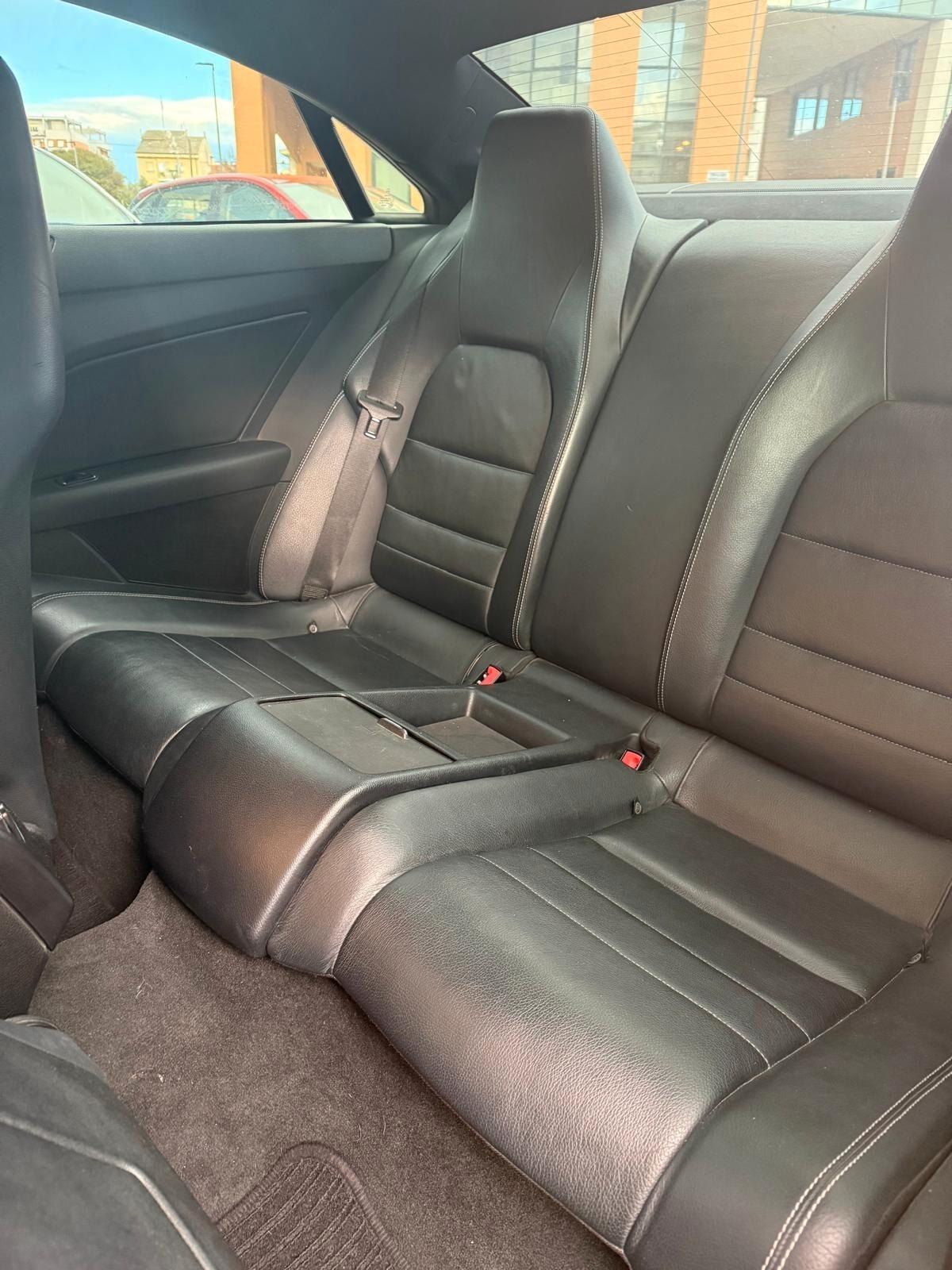 Mercedes-benz E 220 CDI Coupé Premium