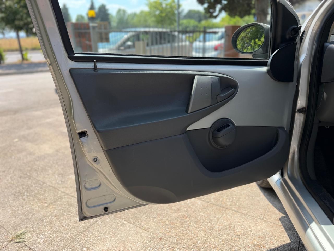 Toyota Aygo 1.0 12V VVT-i 5 porte