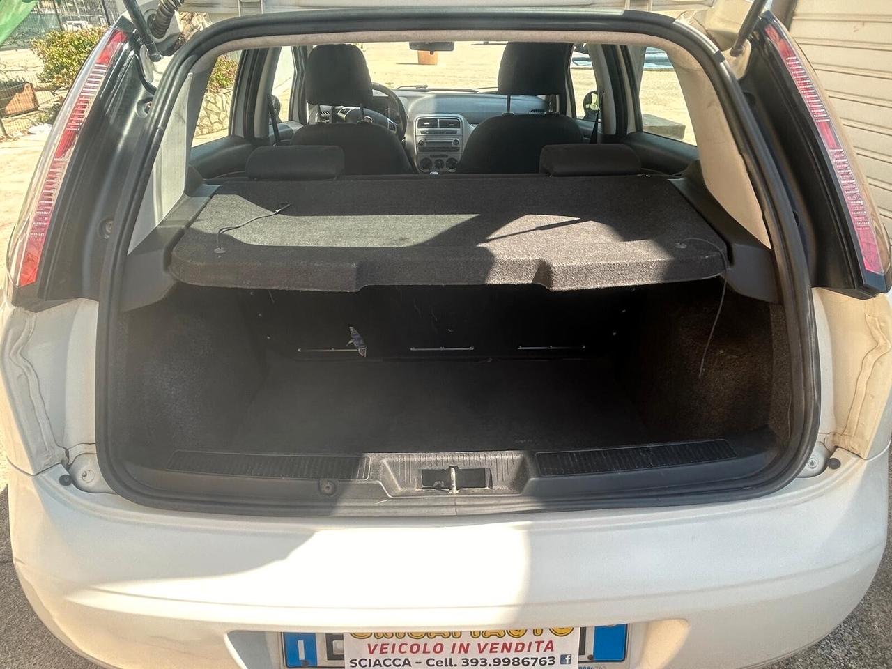 Fiat Punto 1.3 MJT 75cv 2013 ok neopatentati