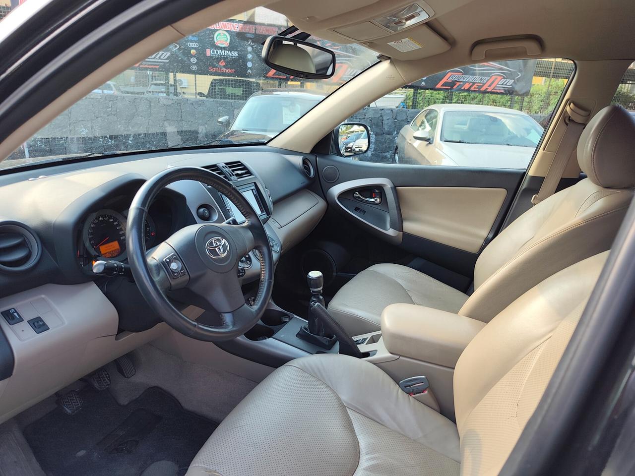 Toyota RAV 4 RAV4 2.2 D-4D 136 CV Luxury
