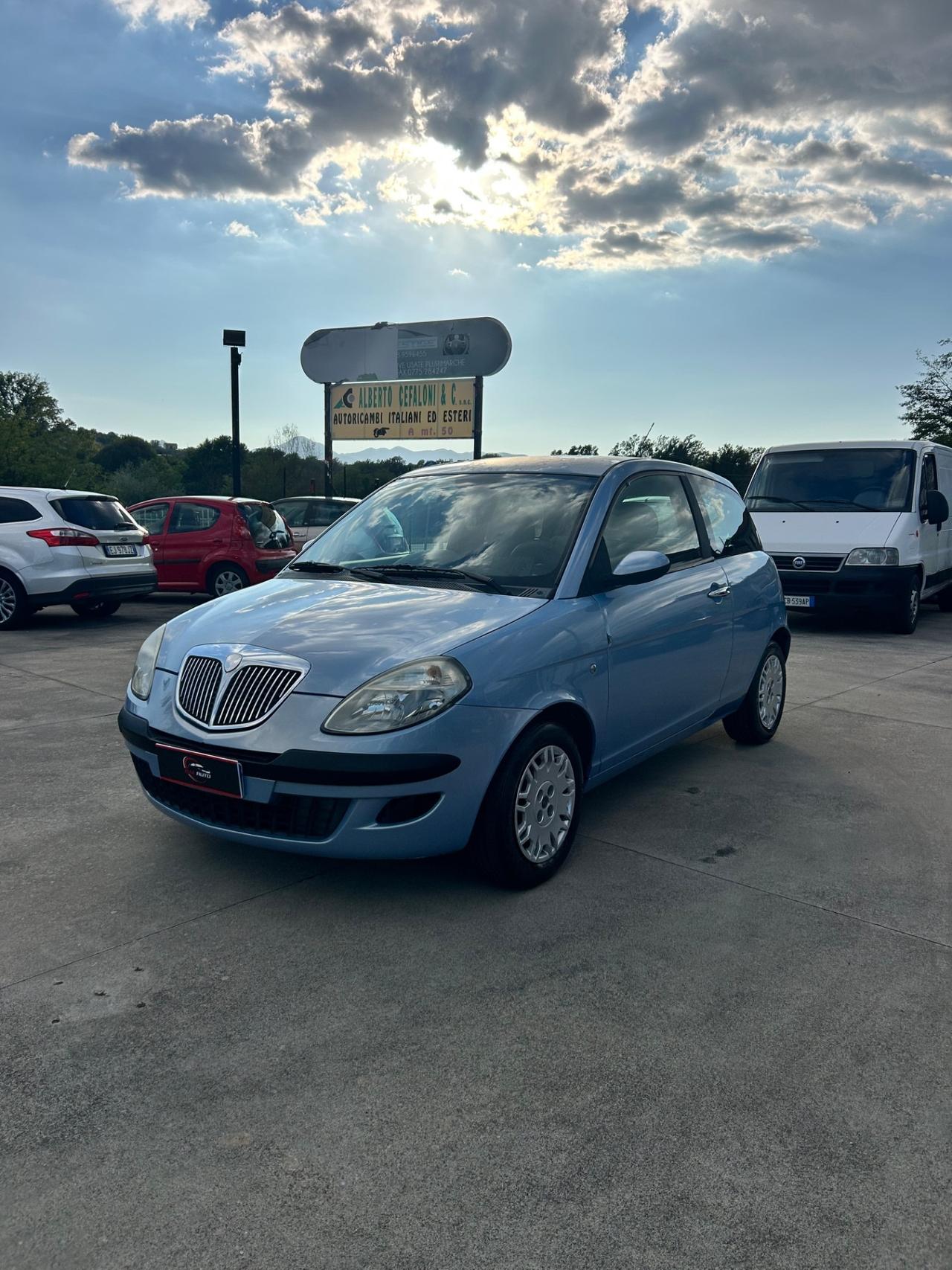 Lancia Ypsilon 1.2 Argento