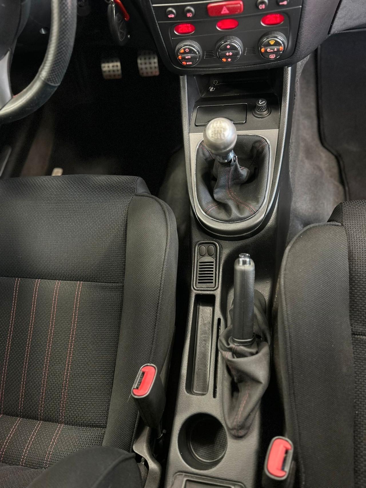 Alfa Romeo 147 1.9 JTD M-JET 16V 5 porte Q2