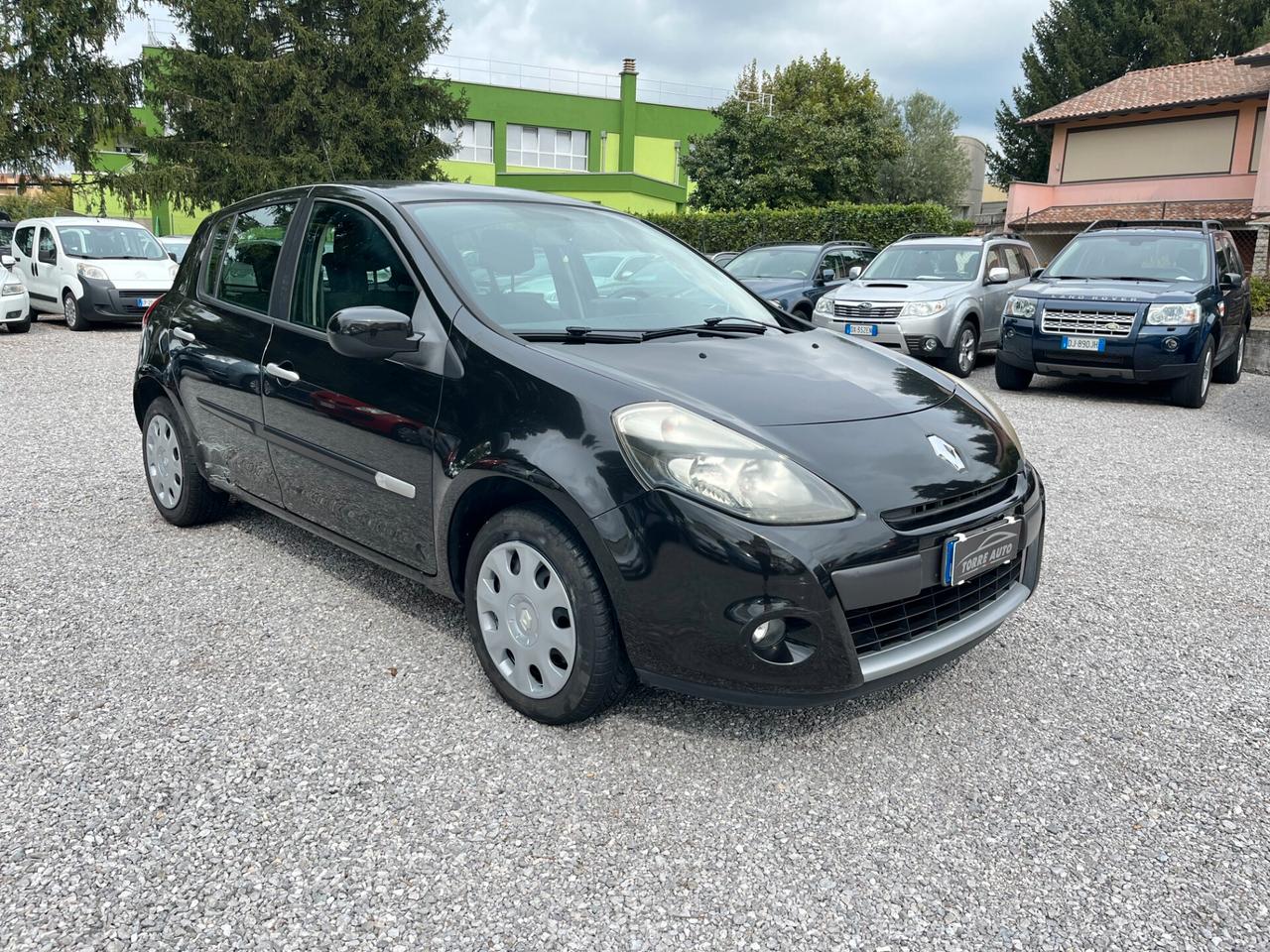 Renault Clio 1.2 16V 5 porte Confort neopatentati