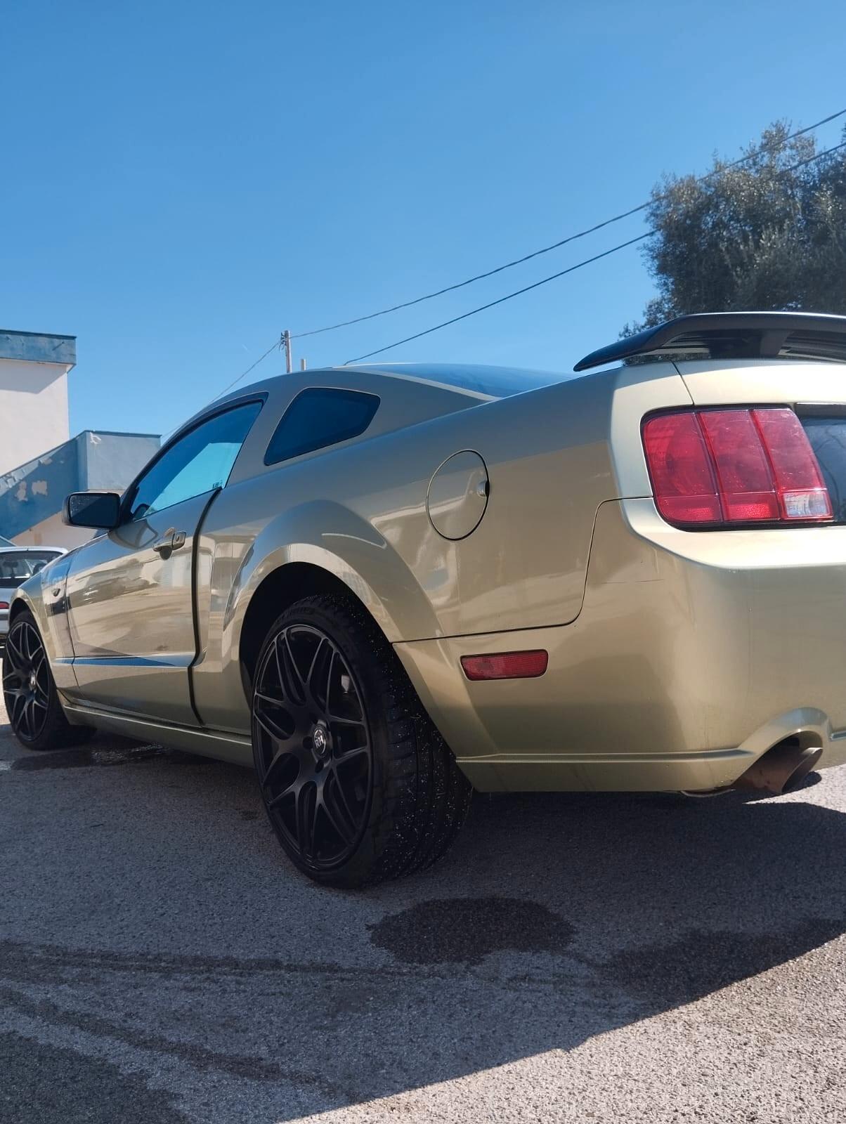 Ford Mustang '15-'24 - 2011