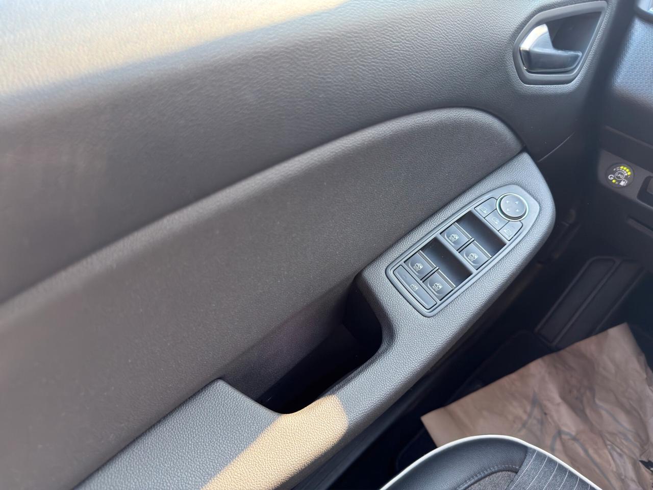 Renault Clio TCe 100 CV GPL 5 porte Techno