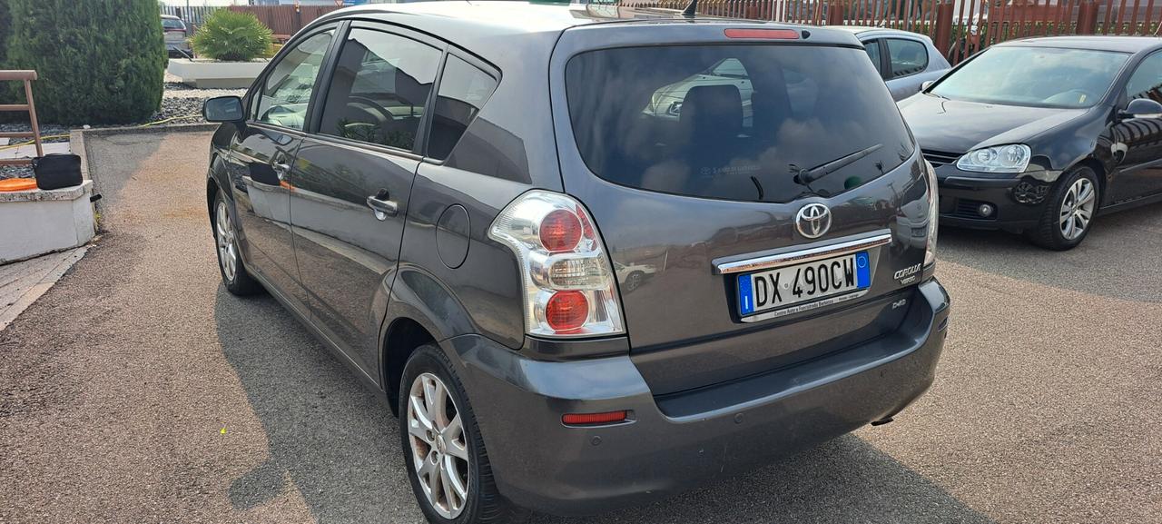 Toyota Corolla Verso 2.2 16V D-4D DPF MY'08
