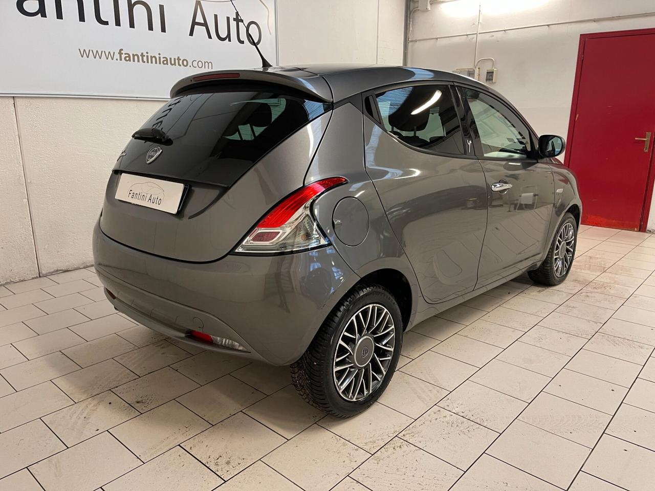 Lancia Ypsilon Gold 1.3 mjt 5 posti-Ok Neopatentati-LEGGI SOTTO