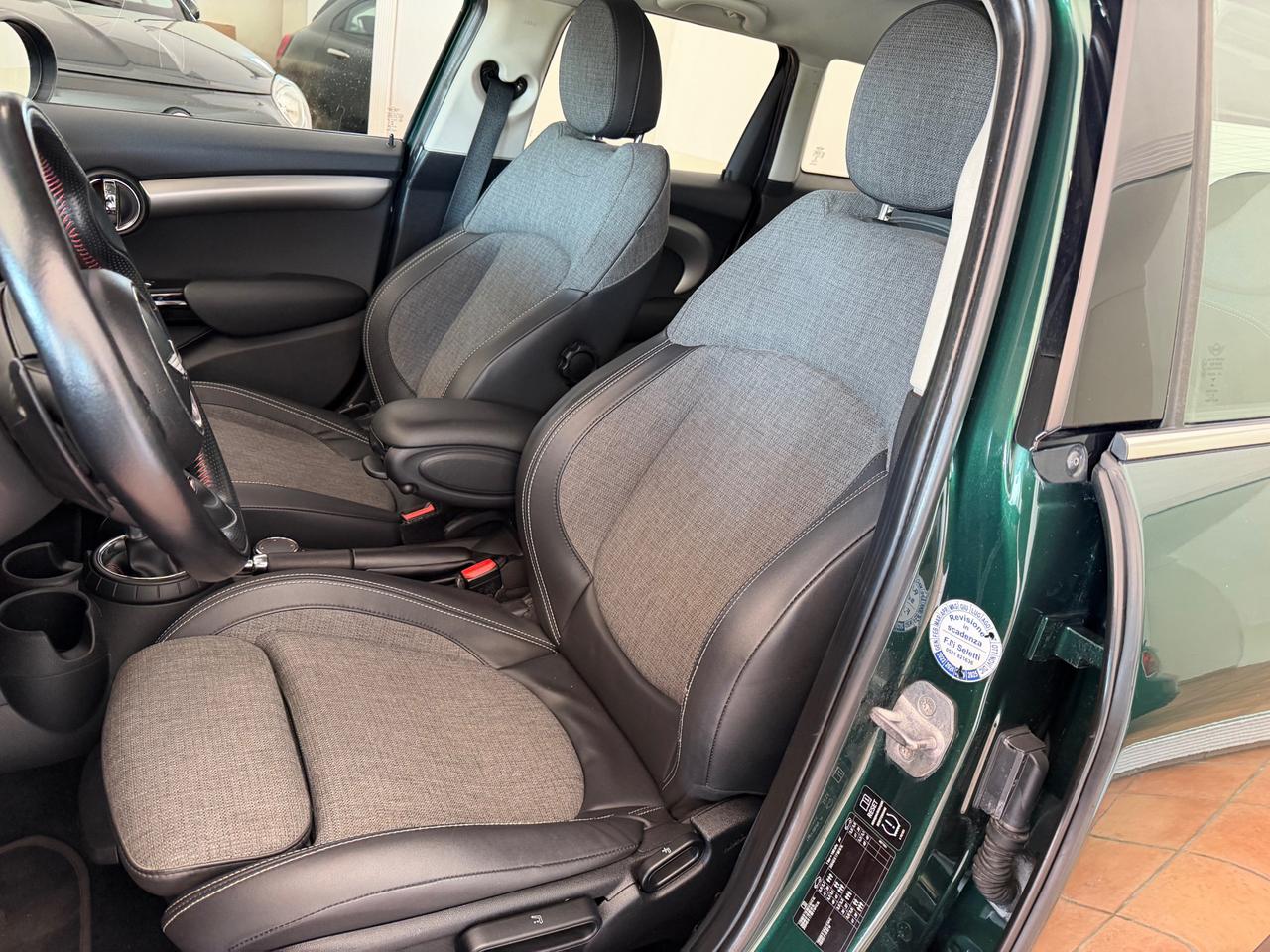 Mini 5 Porte Cooper SD Business XL 2.0 Auto