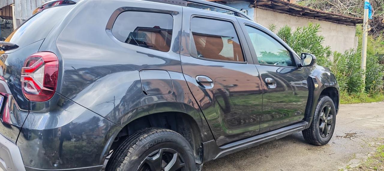 Dacia Duster restyling faro a led 2022