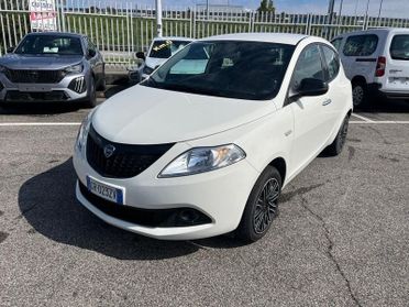 Lancia Ypsilon Ypsilon 1.0 FireFly 5 porte S&S Hybrid Silver Plus
