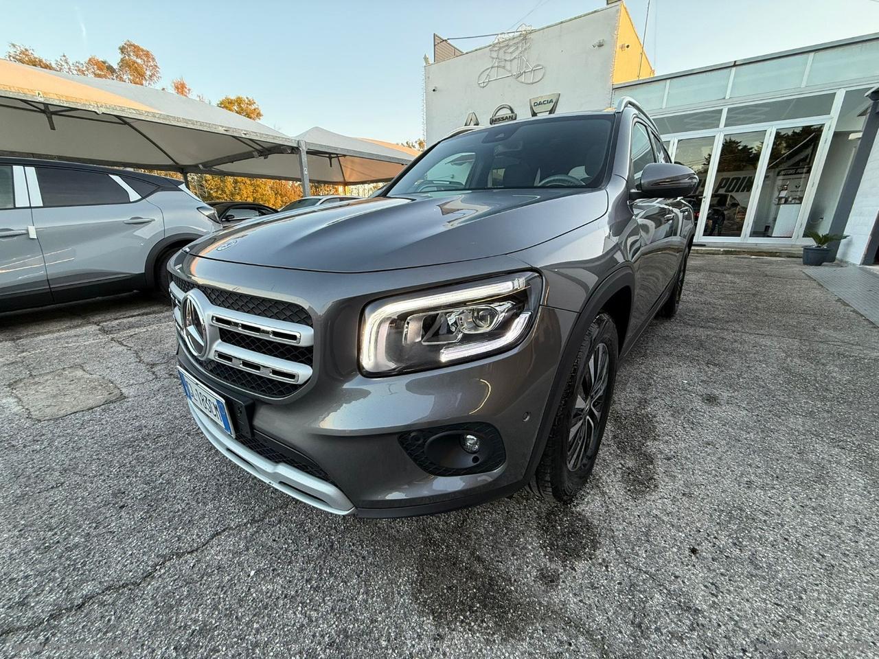 MERCEDES-BENZ GLB 180 d Automatic Business EXTRA DOPPIO TETTO PANORAMICO