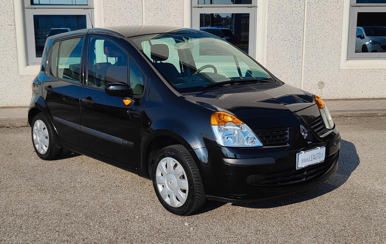 Renault Modus 1.2 16V Luxe Privilège
