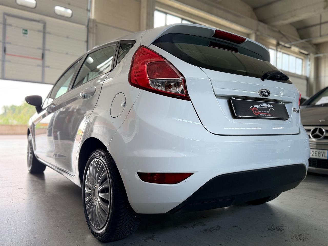 Ford Fiesta 1.0 80CV 5 porte NEOPATENTATI