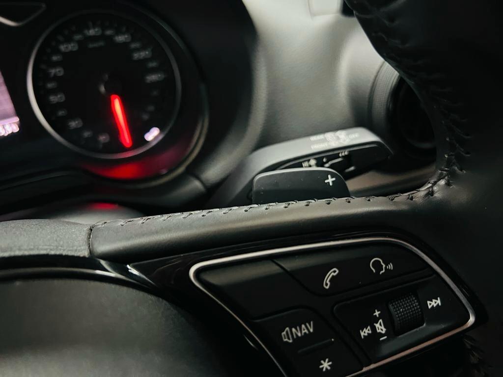 Audi Q2 1.6 TDI S tronic Business 2017