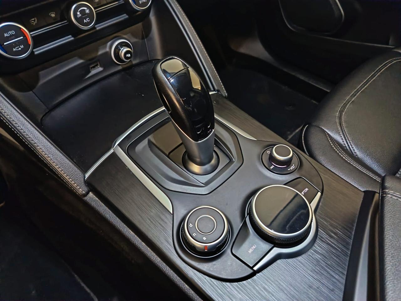 Alfa Romeo Stelvio 2.2 Turbodiesel 210 CV AT8 Q4 Super