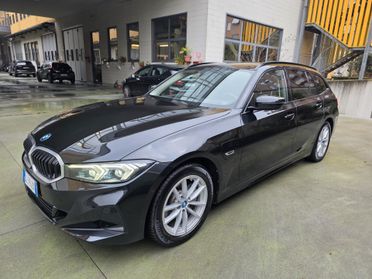 Bmw 320 330e xDrive Touring