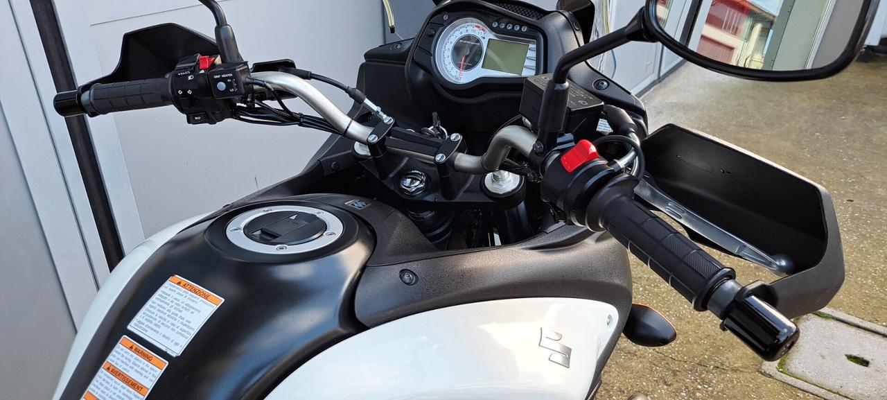 Suzuki V Strom DL 650