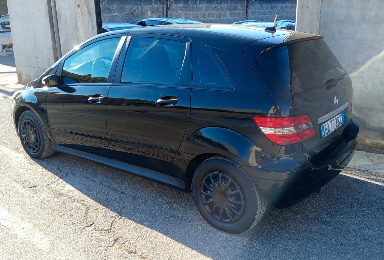 Mercedes-benz B 170 benzina/Gpl gancio traino