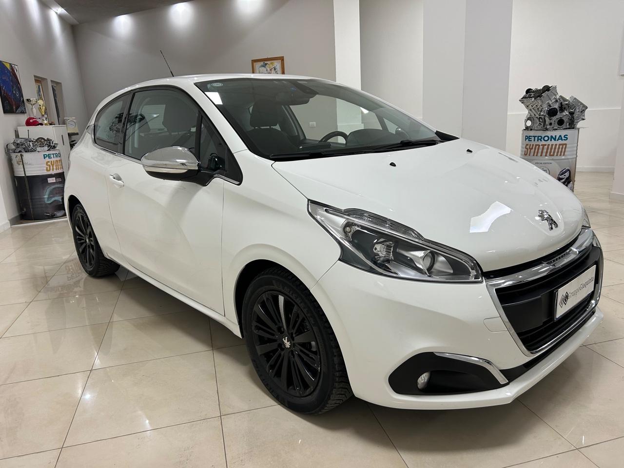 Peugeot 208 BlueHDi 75 3 porte Allure