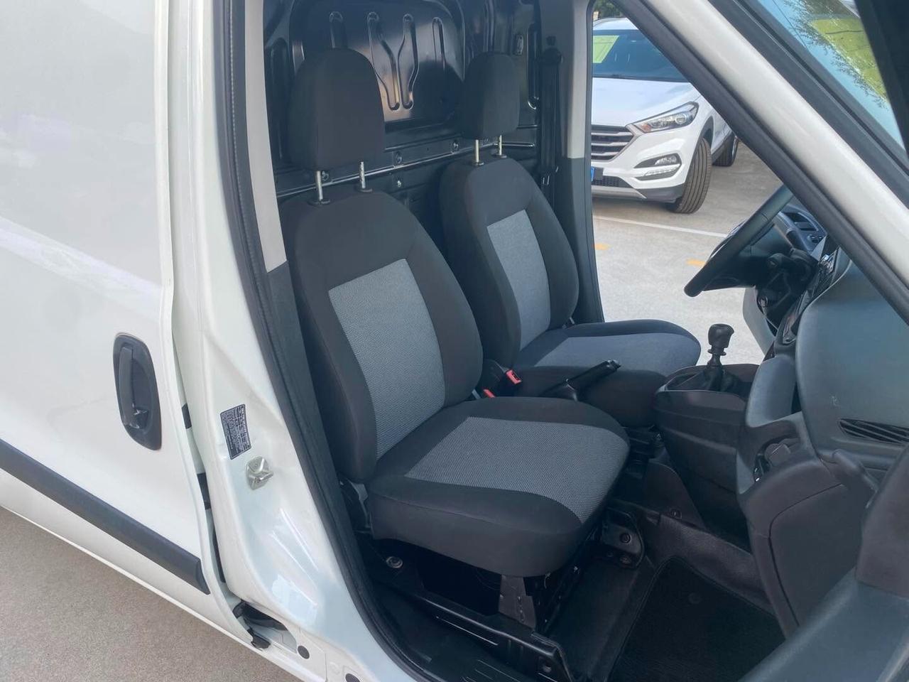 Fiat Doblò Maxi 1.6 Mjt 105 CV 2021