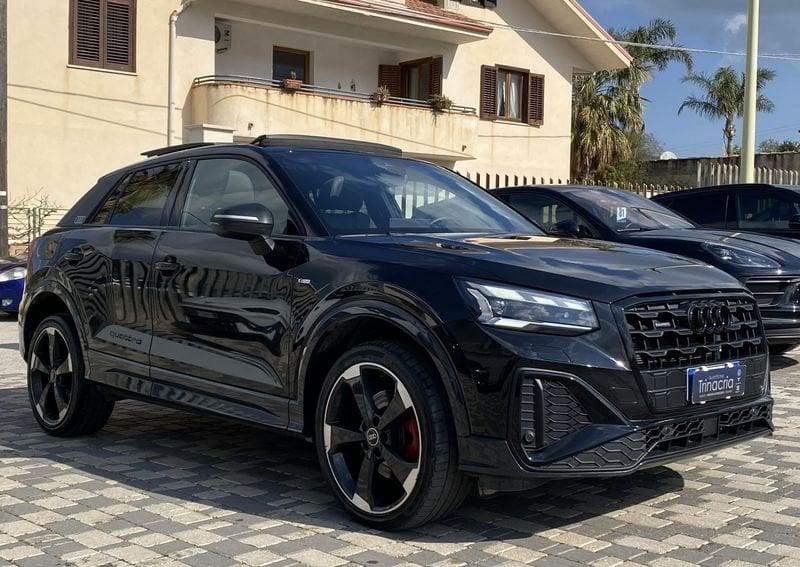 Audi Q2 S Line interno ed esterno 2.0 TDI 150CV S-Tronic quattro 35