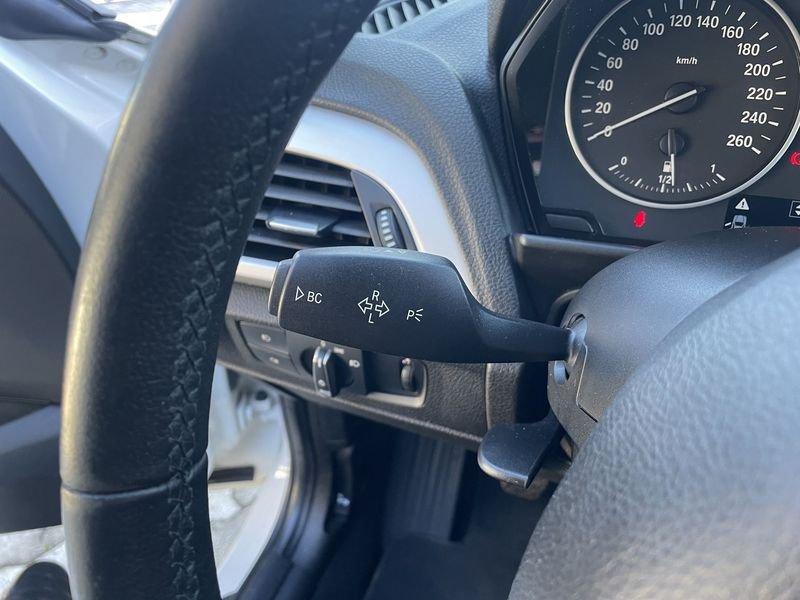 BMW Serie 1 116i 5p Urban + FARI XENON NEOPATENTATI OK