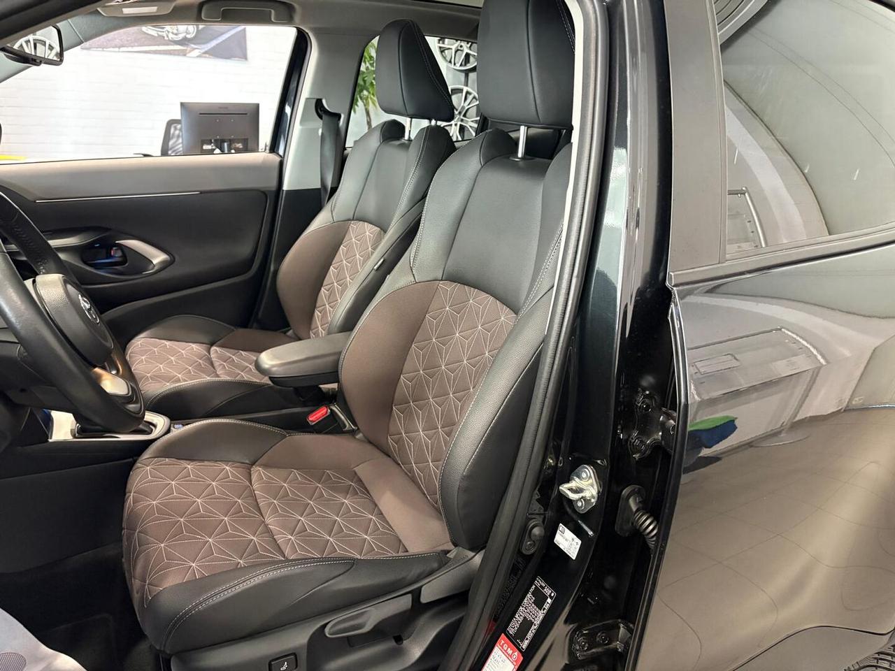 Toyota Yaris Cross 1.5h Lounge fwd 116cv e-cvt