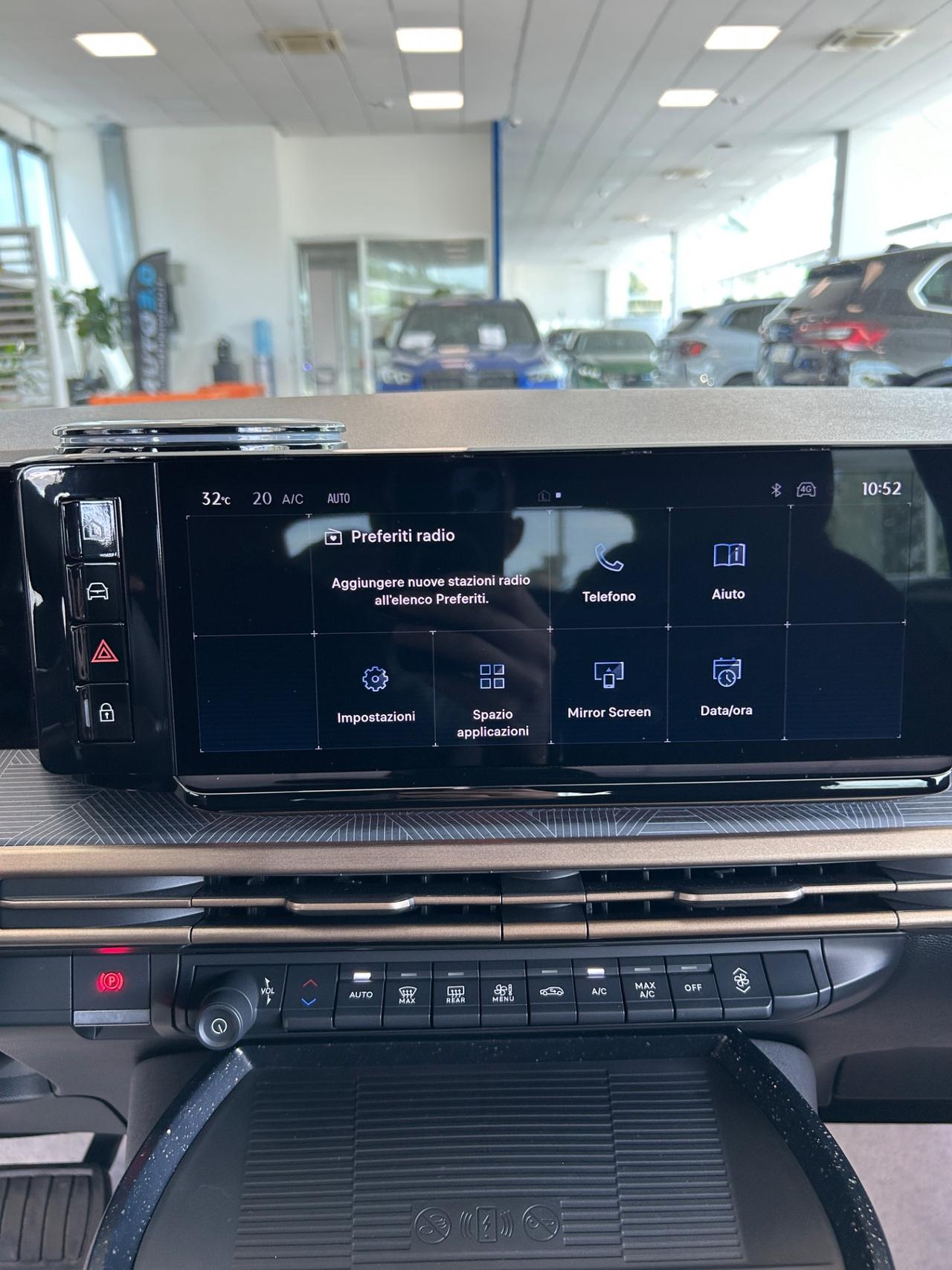 Lancia Ypsilon Hybrid e-DCT LX Neopatentati
