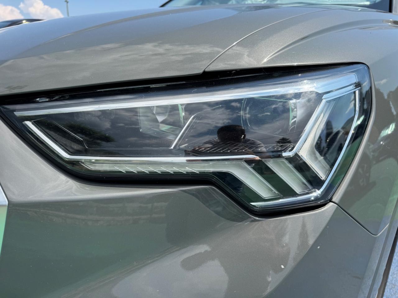 Audi Q3 2.0 TDI 150 CV S tronic line Edition