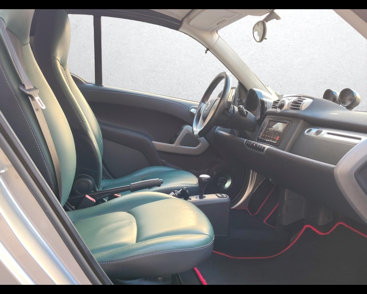 SMART fortwo 2ª serie - fortwo 1000 52 kW MHD cabrio pure