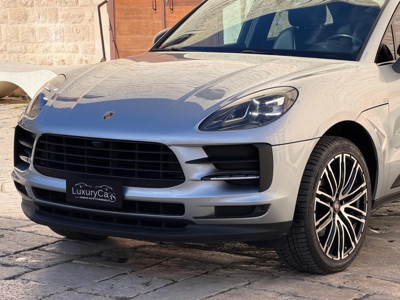 Porsche Macan 2.0 TURBO 245 CV PDK TETTO PASM